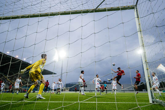 Östersunds målvakt Melker Uppenberg och Nordic Uniteds