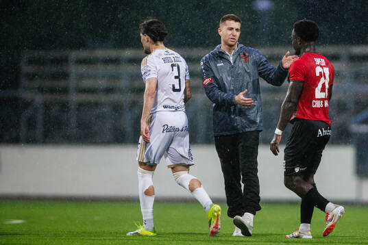 Nordic Uniteds tränare Steven Younan och Emmanuel Swedi
