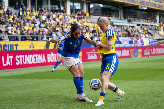 Martina Piemonte of Italy and Anna Sandberg of Sweden