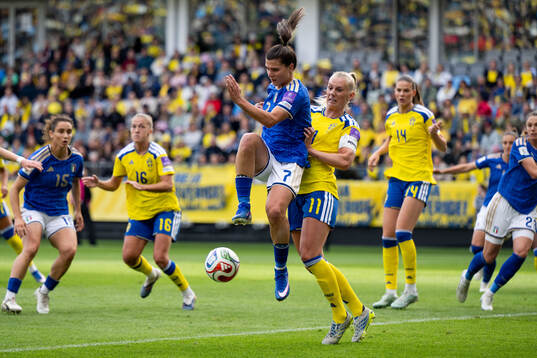 Sofia Cantore of Italy and Stina Blackstenius of Sweden