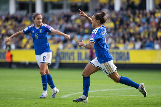 Federica D'Auria of Italy celebrates