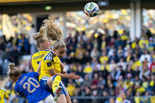 Giada Greggi of Italy against Stina Blackstenius and