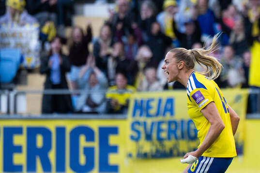 Fridolina Rolfö of Sweden celebrates