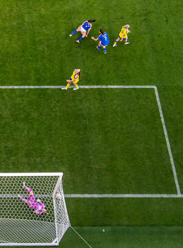Martina Piemonte of Italy celebrates