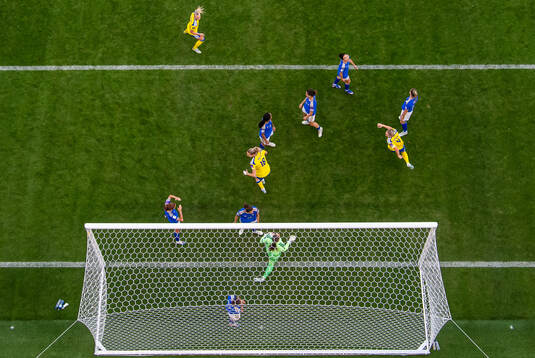 Hanna Lundkvist of Sweden celebrates