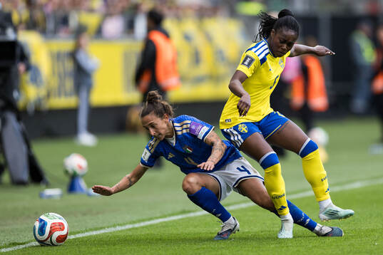 Federica D'Auria of Italy and Monica Jusu Bah of Sweden