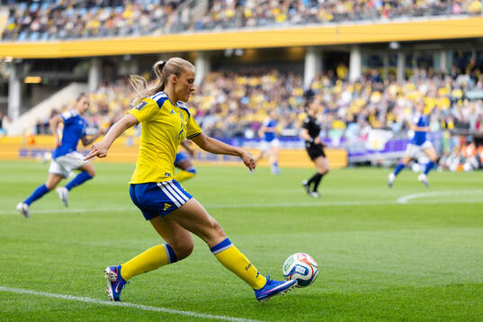 Smilla Holmberg of Sweden