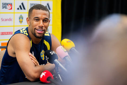 Isak Hien of the Swedish men's national football team