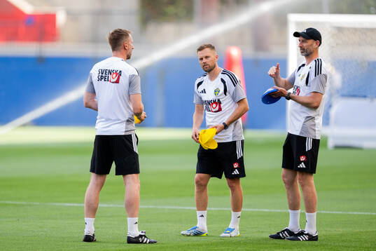 Head coach Graham Potter, assistant coach Sebastian Larsson