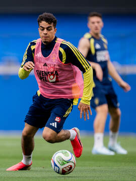 Yasin Ayari of the Swedish national football team at a