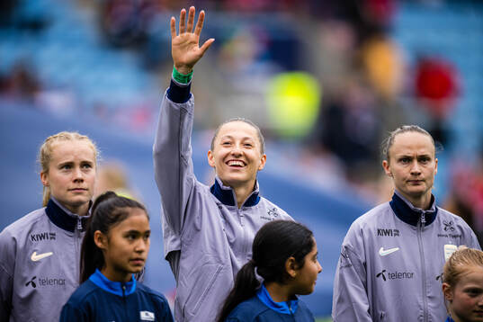Julie Blakstad, goalkeeper Cecilie Fiskerstrand and