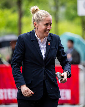 Head coach Gemma Grainger of Norway arrives