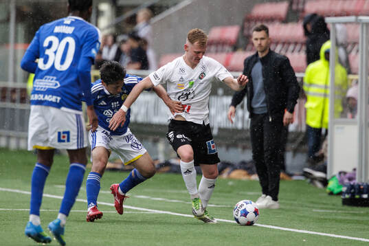 GIF Sundsvalls Taiki Kagayama och Örebros Christopher