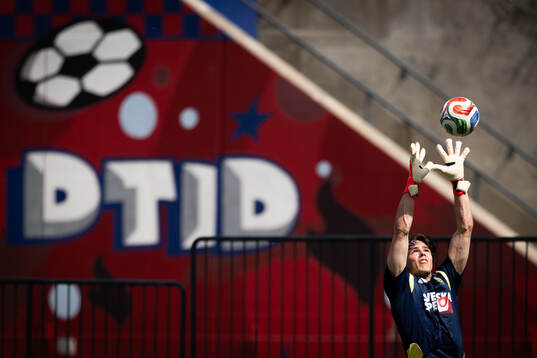 Bläddra bland fler bilder av Football, FIFA World Cup 2026, day -1, Sweden, Training