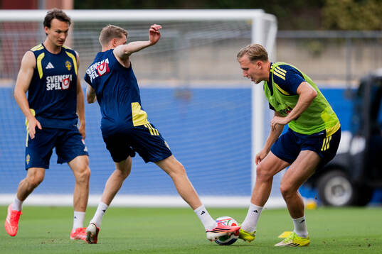 Hjalmar Ekdal, Eric Smith and Herman Johansson of the