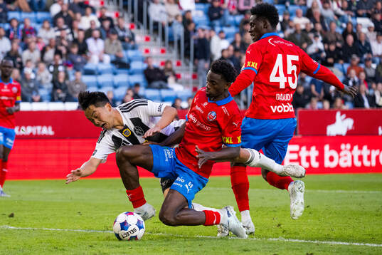 Landskronas Kota Sakurai och Helsingborgs Clancy Valere