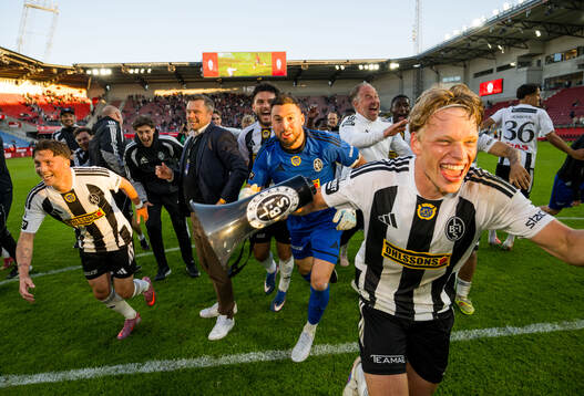 Landskronas spelare jublar
