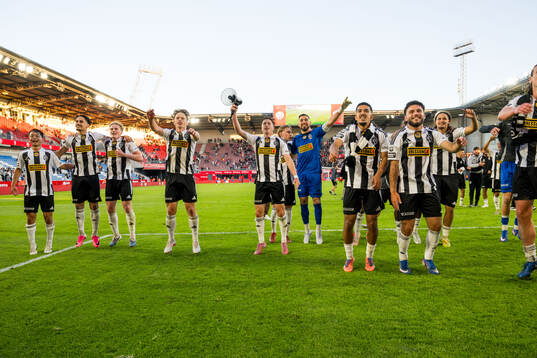 Landskronas spelare jublar