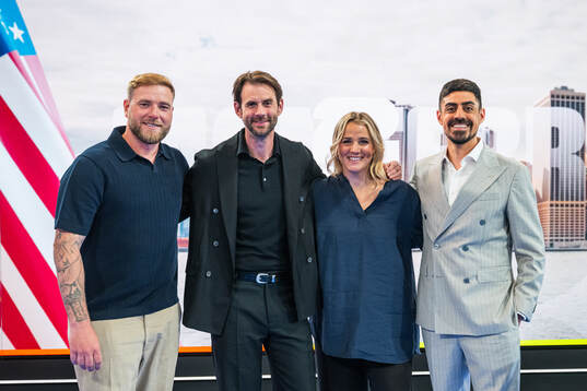 Expert John Guidetti, programledare Pär Lernström,