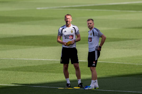 Head coach Graham Potter and assistant coach Sebastian