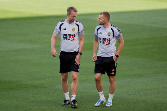 Head coach Graham Potter and assistant coach Sebastian