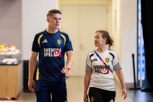 Viktor Gyökeres and Petra Thorén, press officer of the
