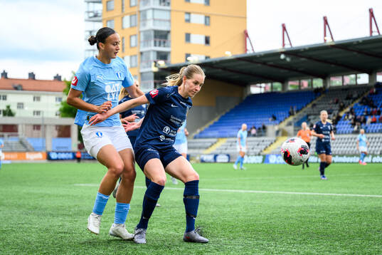 Malmö FFs Amy Joan Irene Sayer och Eskilstuna United DFFs
