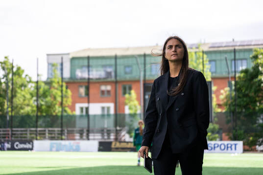 Häckens tränare Elena Sadiku