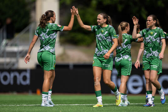 Hammarbys Athinna Persson Lundgren och Vilde Hasund