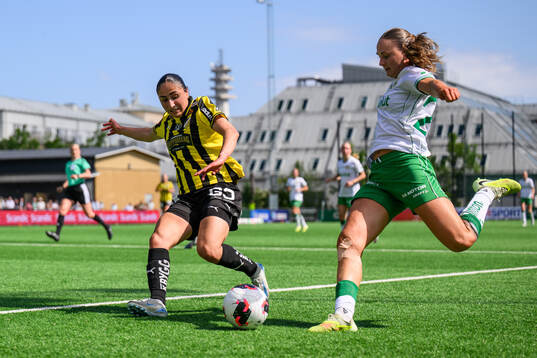 Häckens Nesrin Akgun och Hammarbys Vilde Hasund