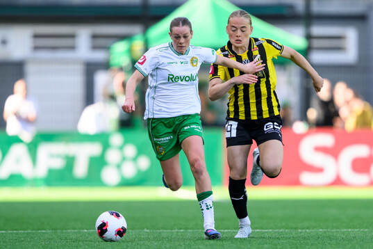 Hammarbys Sofia Reidy och Häckens Paulina Nyström