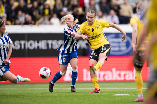 IFK Göteborgs Lovisa Brogren och Elfsborgs Ellen Nilsson