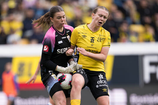 IFK Göteborgs Lisa Hall och Elfsborgs Ellen Nilsson