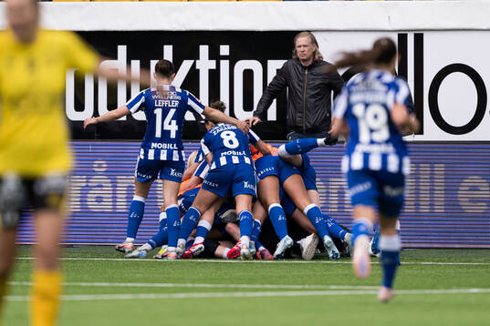 IFK Göteborgs Lisa Mini Johansson jublar