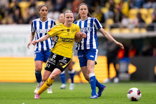 Elfsborgs Leann Nyström och IFK Göteborgs Beata Kollmats
