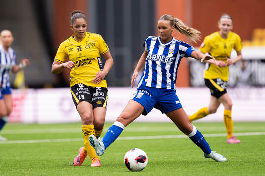 Elfsborgs Jennifer Brinck och IFK Göteborgs Wilma Lantz