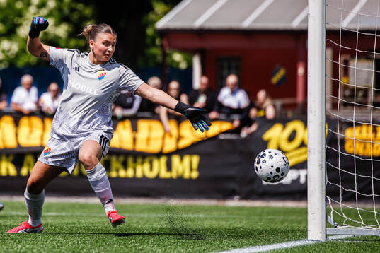 Djurgårdens målvakt Anna Aurora Koivunen