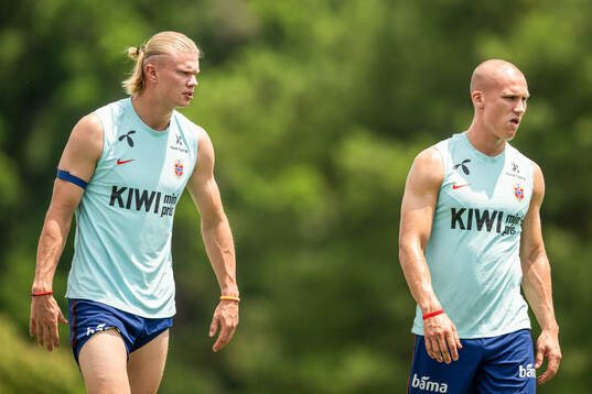 Erling Braut Haaland and Leo Østigård of the Norwegian
