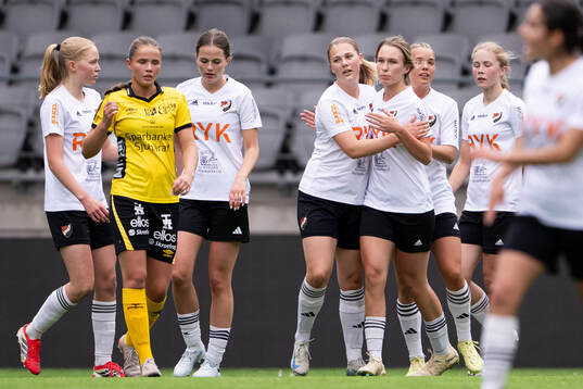Enskedes spelare jublar