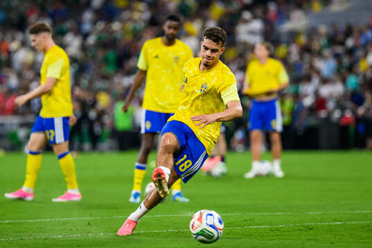 Yasin Ayari of Sweden