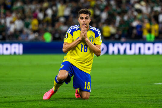 Yasin Ayari of Sweden celebrates