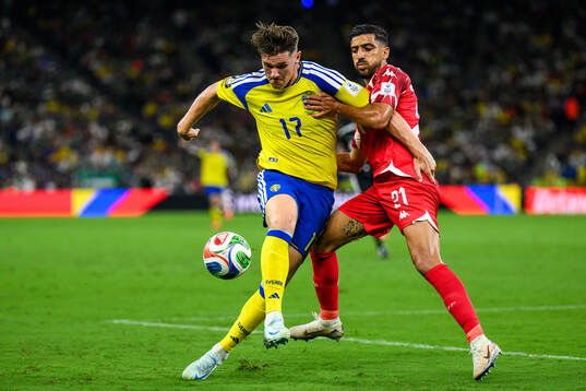 Viktor Gyökeres of Sweden and Mohamed Amine Ben Hmida of