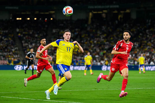 Viktor Gyökeres of Sweden and Montassar Talbi of Tunisia