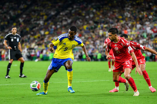 Alexander Isak of Sweden and Mohamed Amine Ben Hmida of