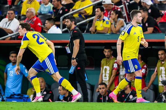 Elliot Stroud and Gabriel Gudmundsson of Sweden