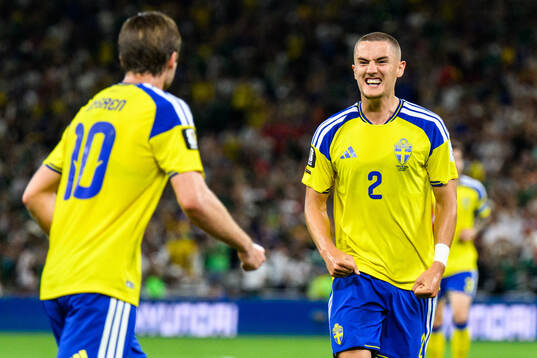 Benjamin Nygren and Gustaf Lagerbielke of Sweden celebrate