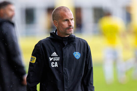 Falkenbergs tränare Christoffer Andersson