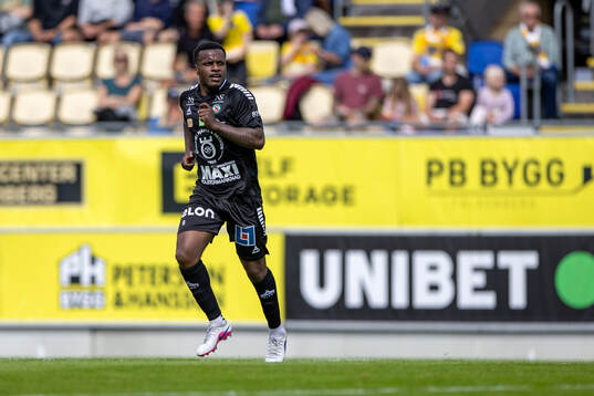Örebros Manasse Kusu