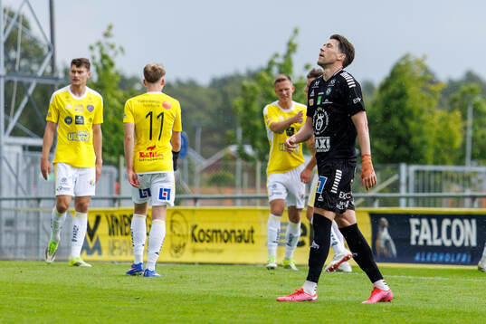 Örebros John Stenberg deppar