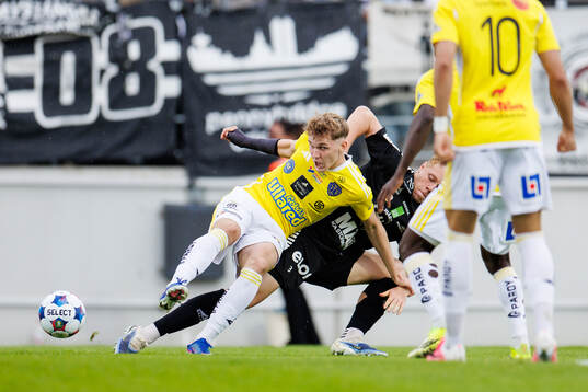 Falkenbergs Hampus Källström och Örebros Victor Sandberg